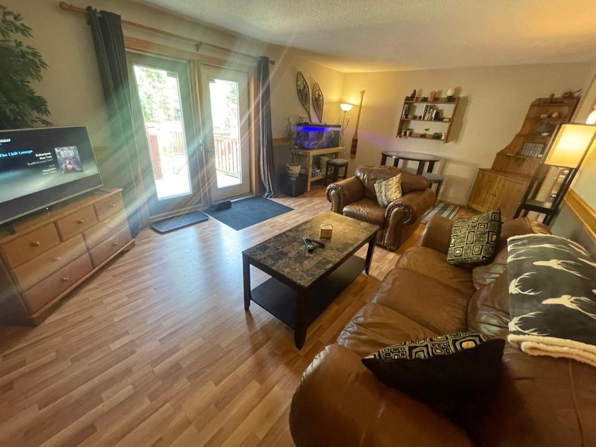 Blaeberry Valley Vacation Rentals Голден Экстерьер фото