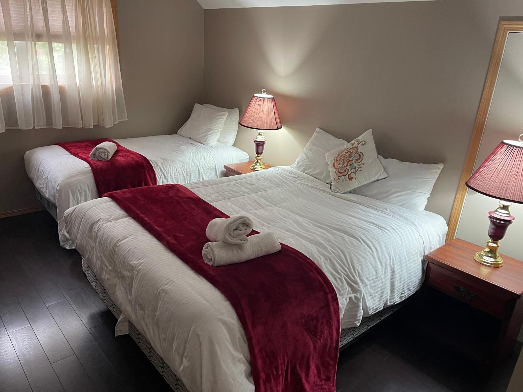 Blaeberry Valley Vacation Rentals Голден Экстерьер фото