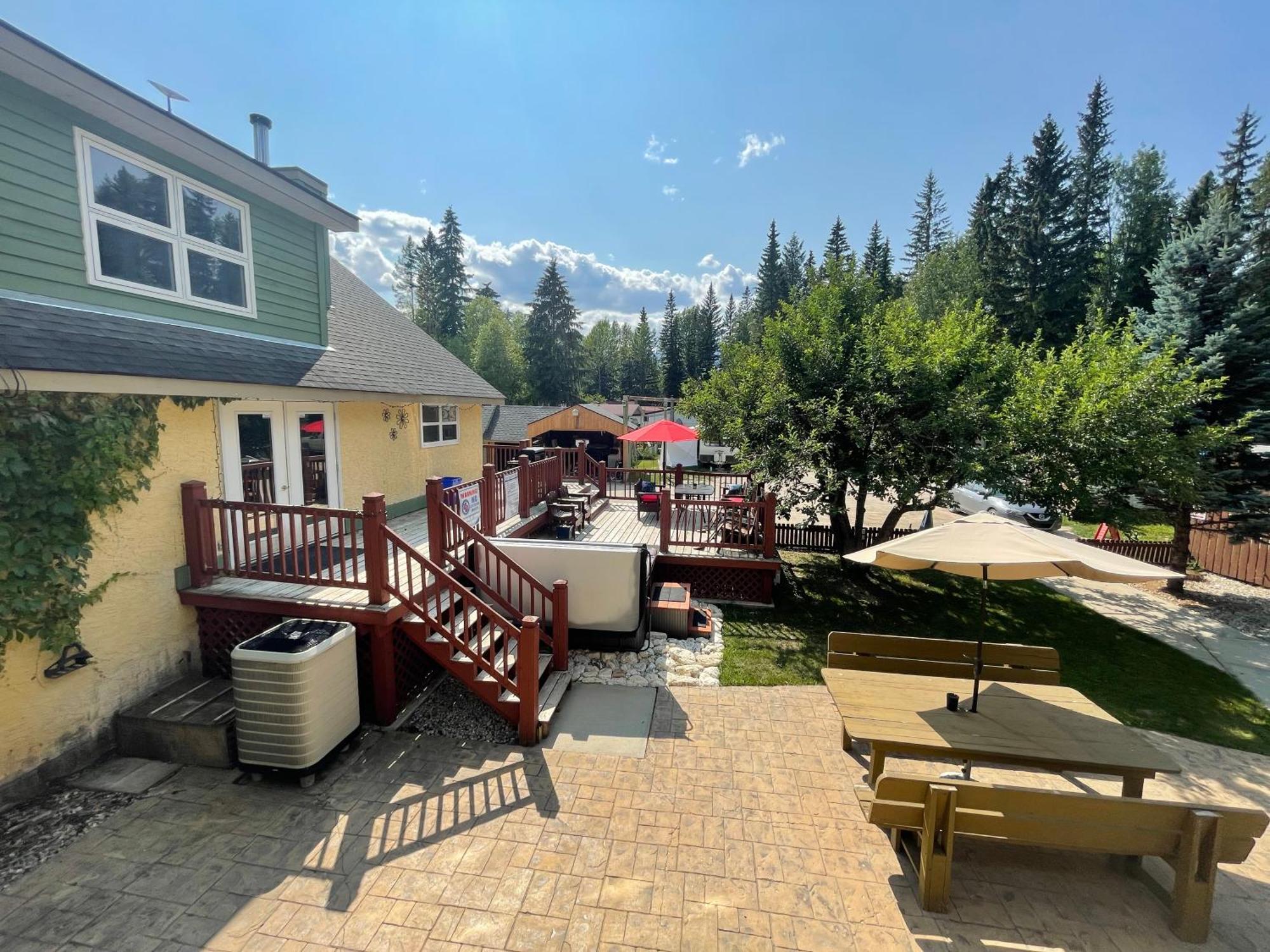 Blaeberry Valley Vacation Rentals Голден Экстерьер фото